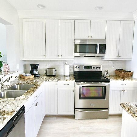 Ocean Breeze Condo Jensen Beach Eksteriør billede
