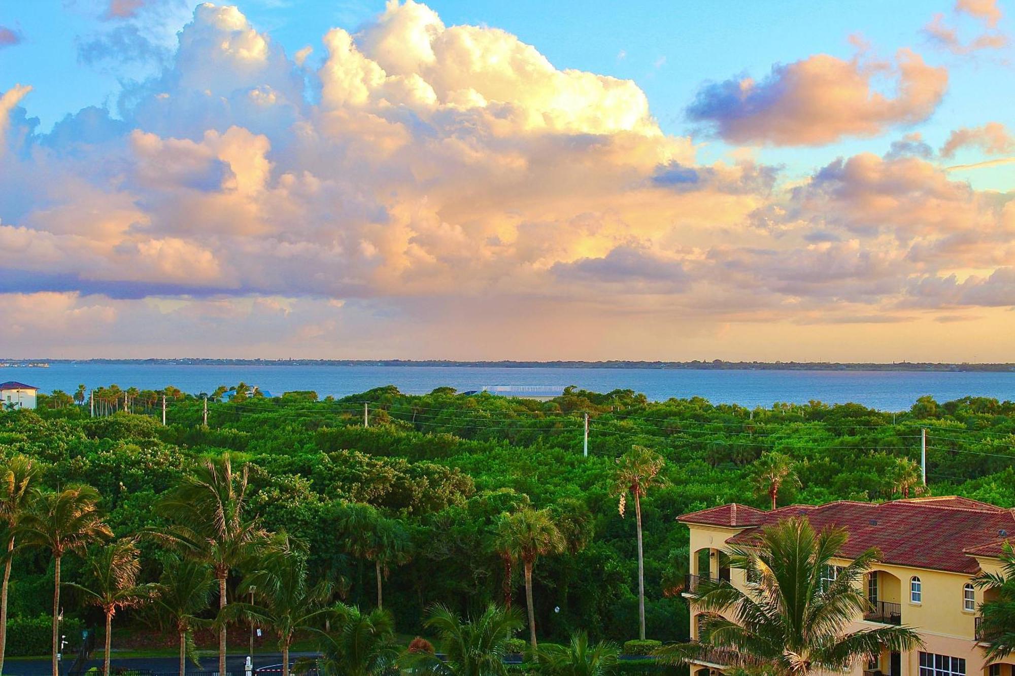 Ocean Breeze Condo Jensen Beach Eksteriør billede